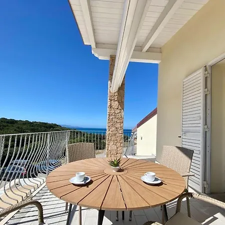 Dimore Dell'isola Rossa Apartment