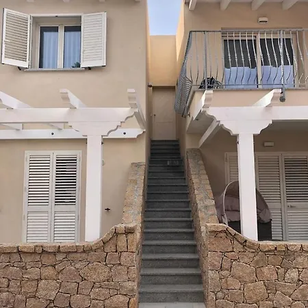 Dimore Dell'isola Rossa *